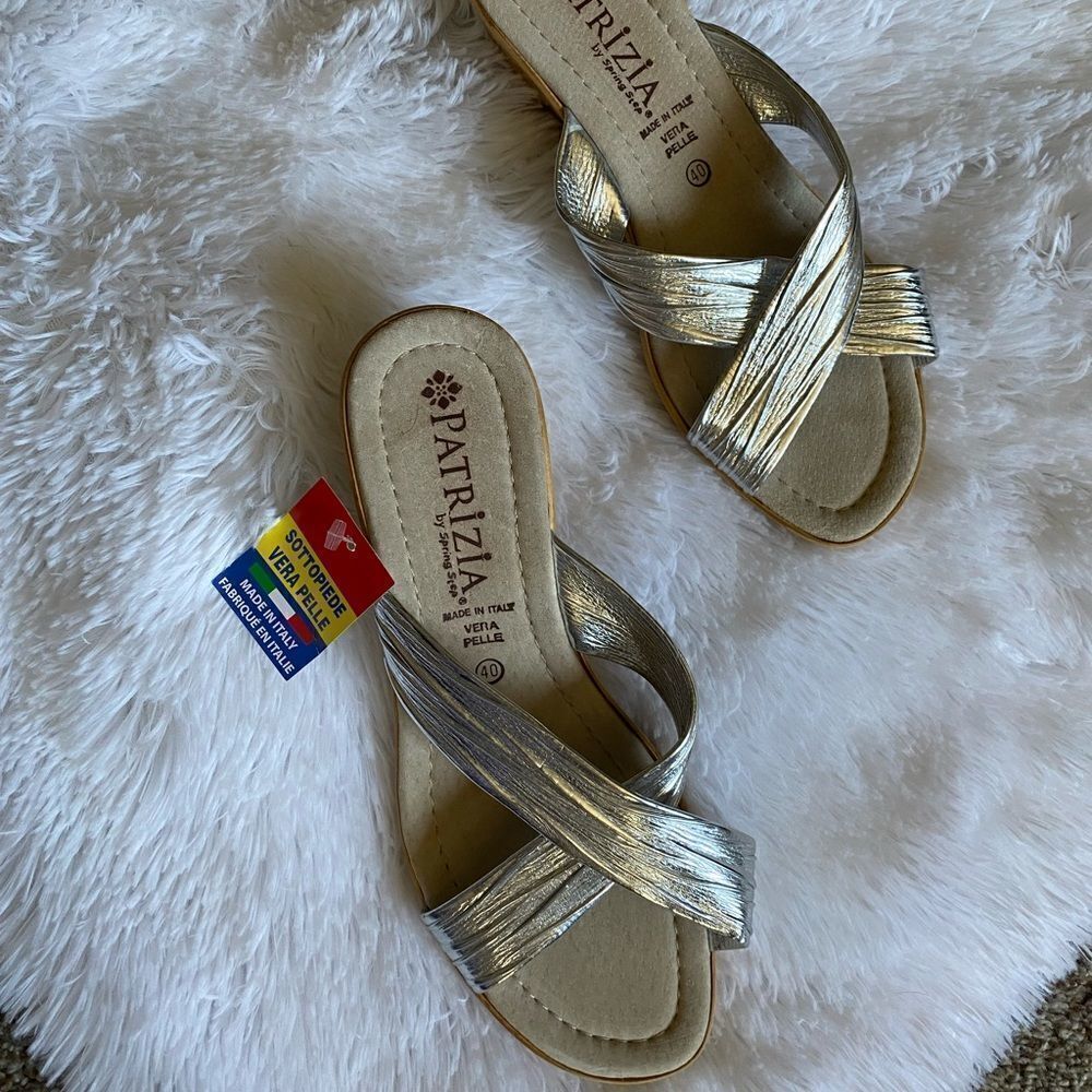 Patrizia by Spring Step Sandals Wedge‎ NEW Silver Slip On Women’s Size 40 US 9